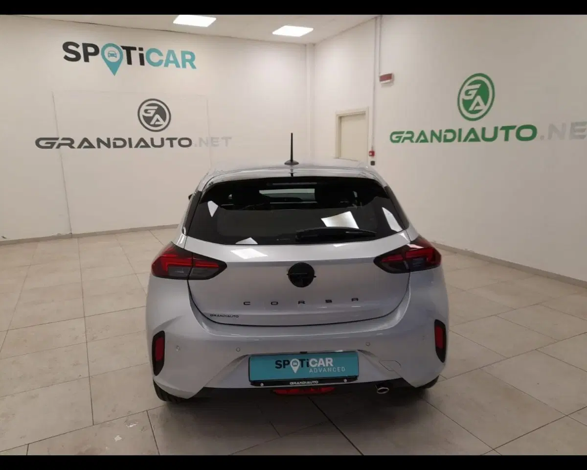 Opel Corsa nuova a Alessandria (5)