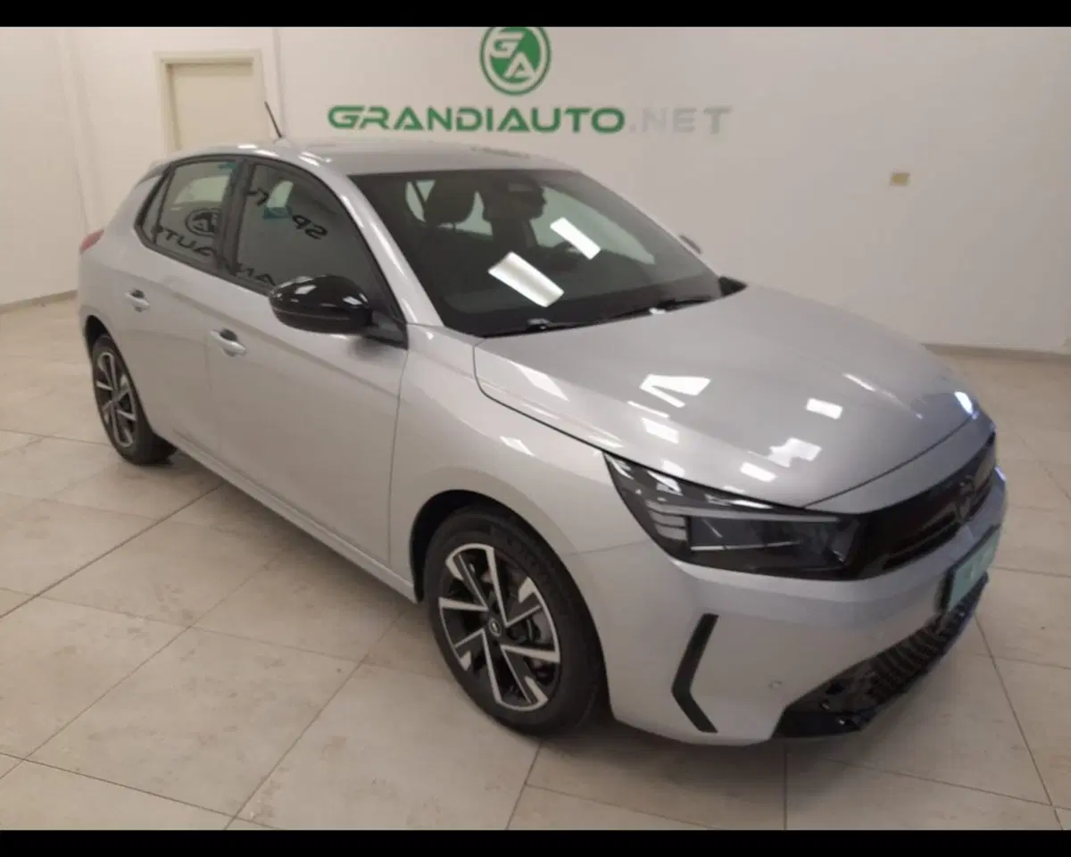 Opel Corsa nuova a Alessandria (8)