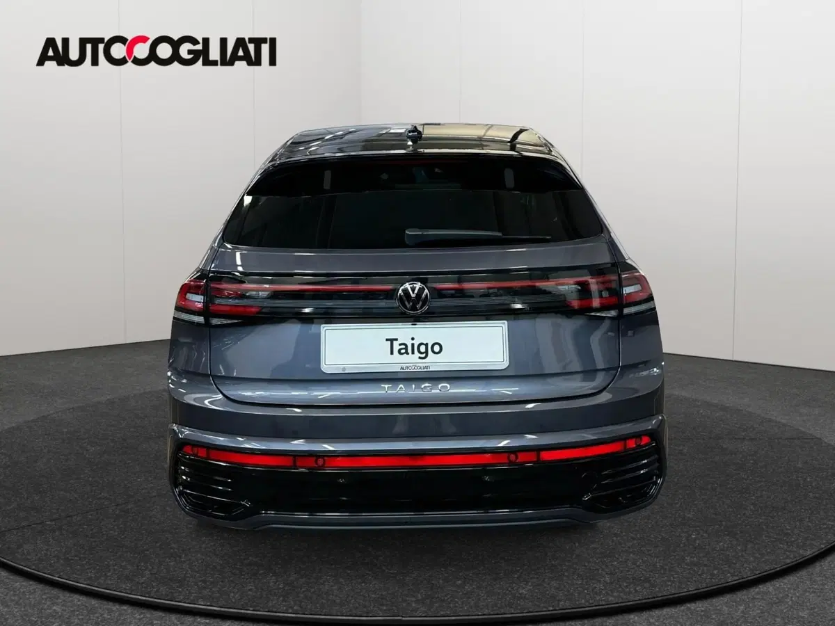 Volkswagen Taigo nuova a Lecco (5)
