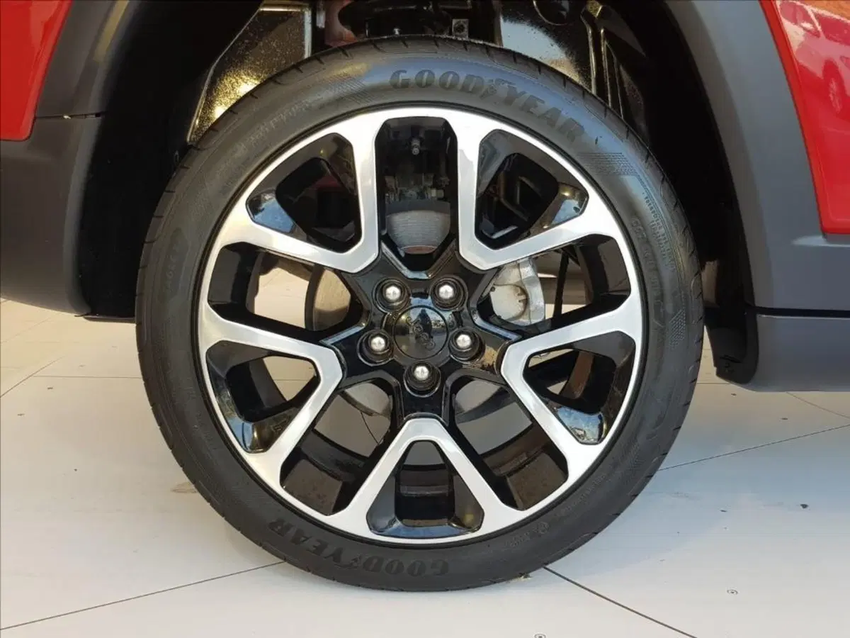 Jeep Compass usata a Lucca (9)