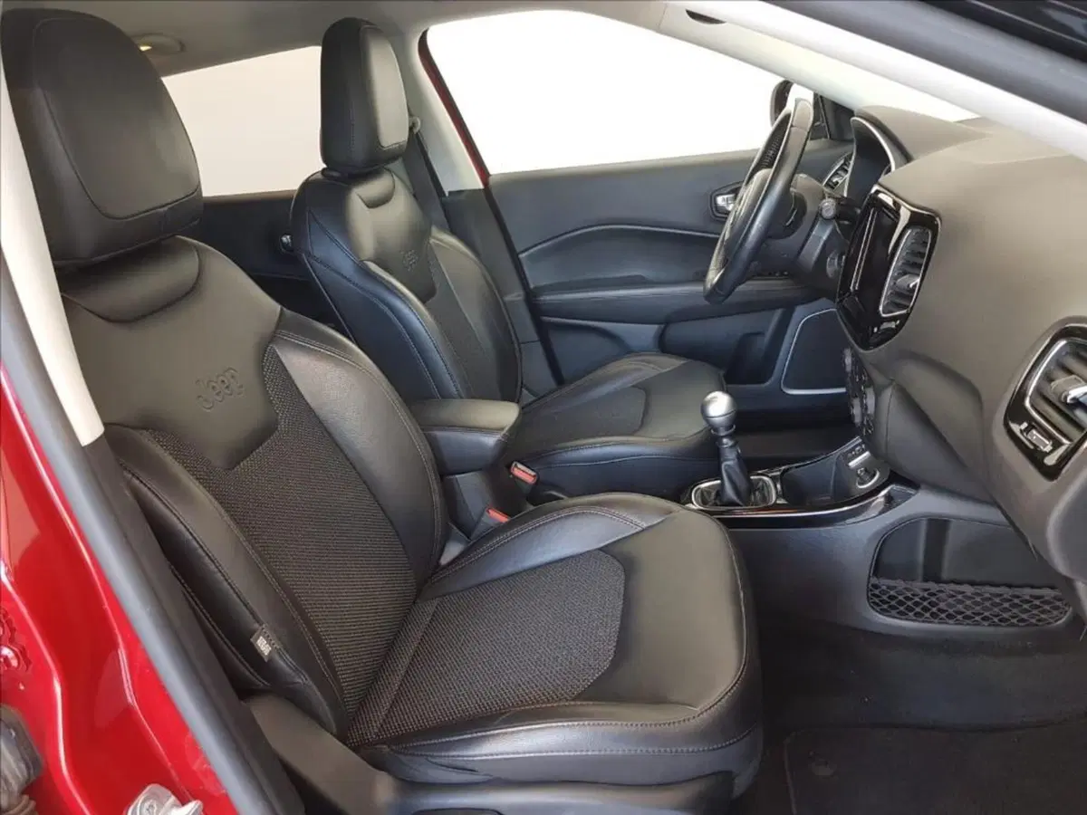 Jeep Compass usata a Lucca (11)