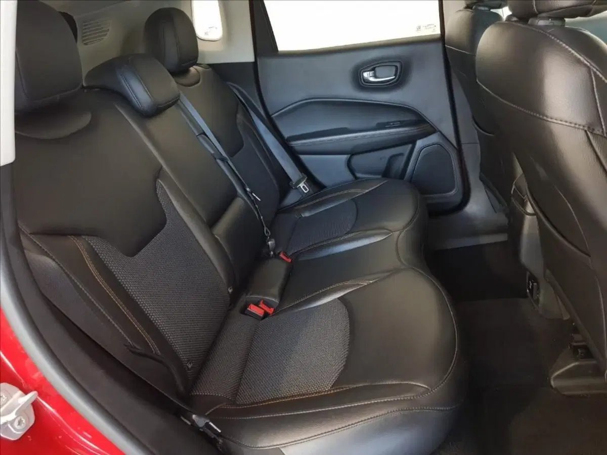 Jeep Compass usata a Lucca (12)