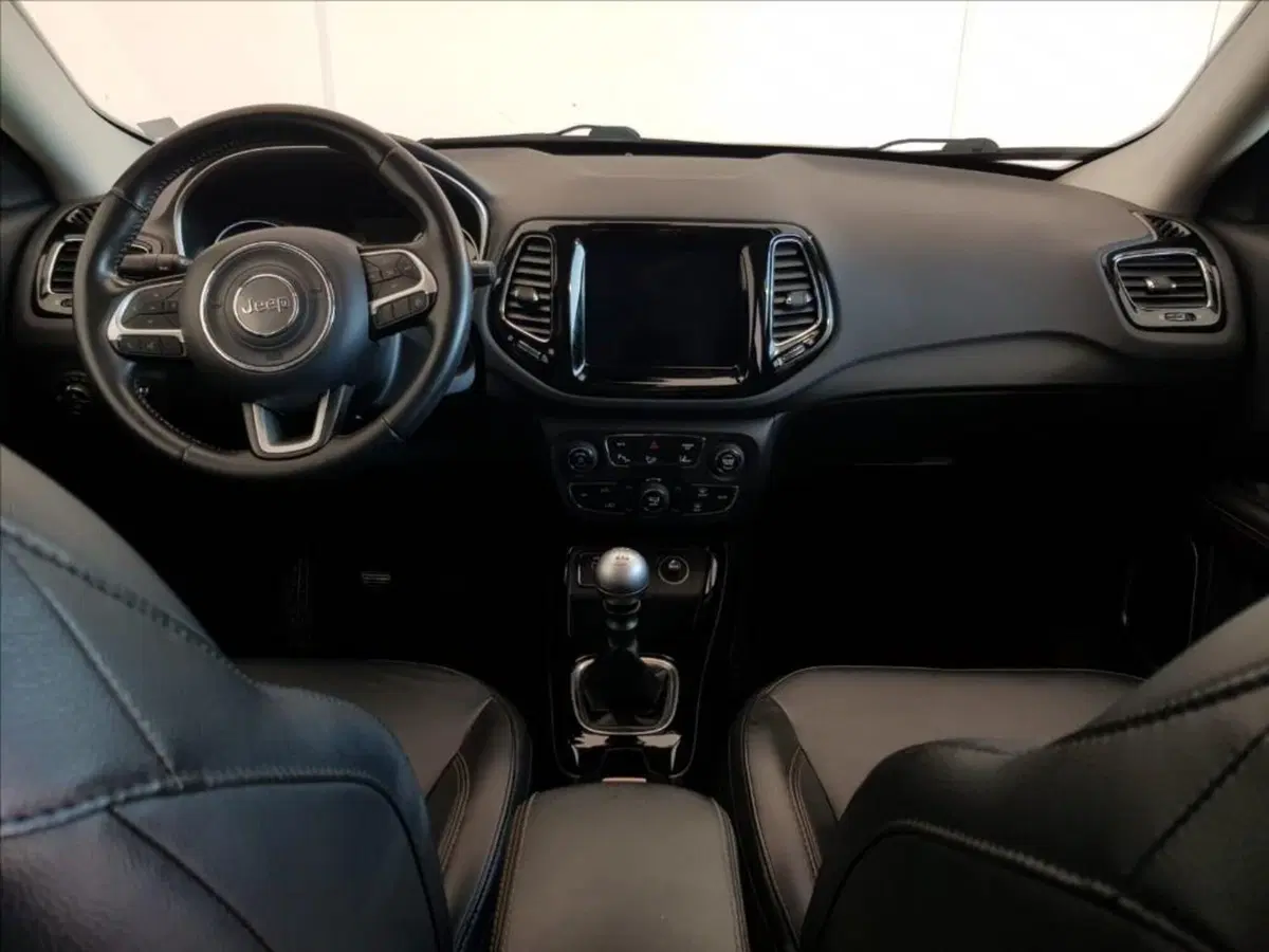 Jeep Compass usata a Lucca (13)