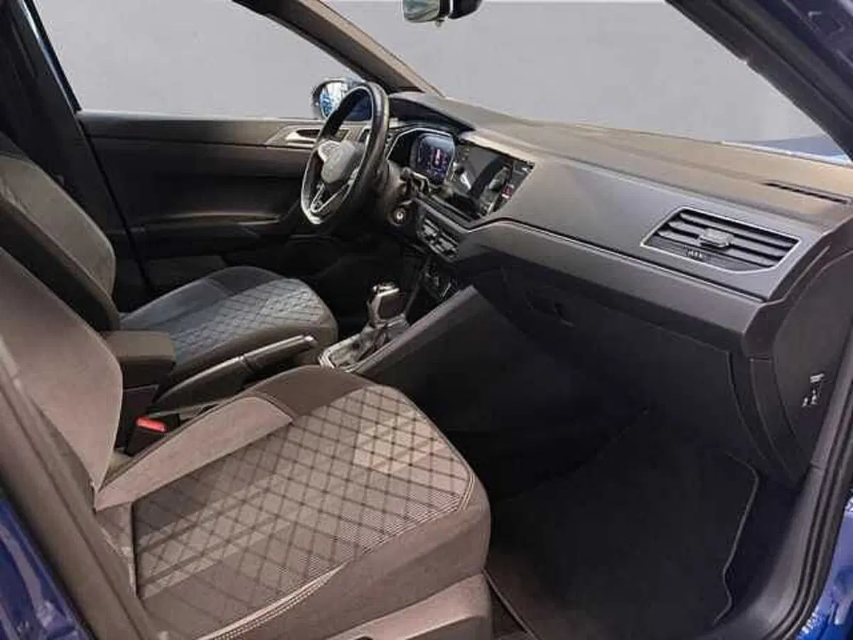 Volkswagen Taigo usata a Milano (14)