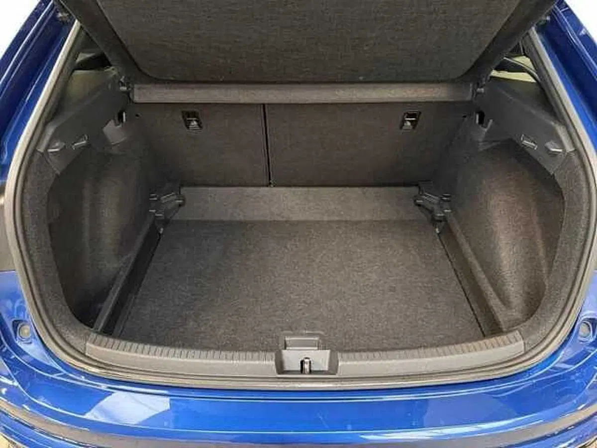 Volkswagen Taigo usata a Milano (15)