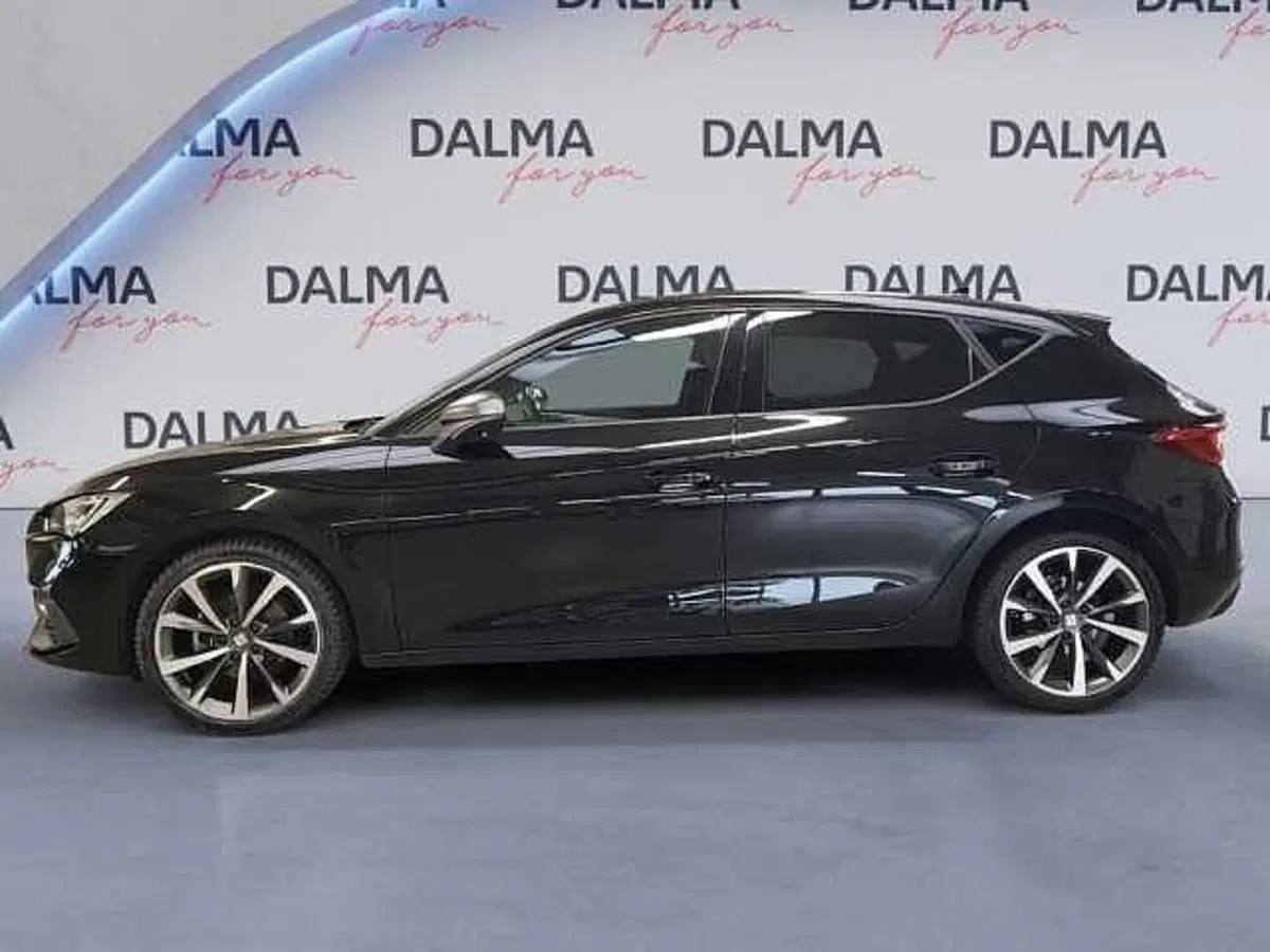 SEAT Leon usata a Milano (2)