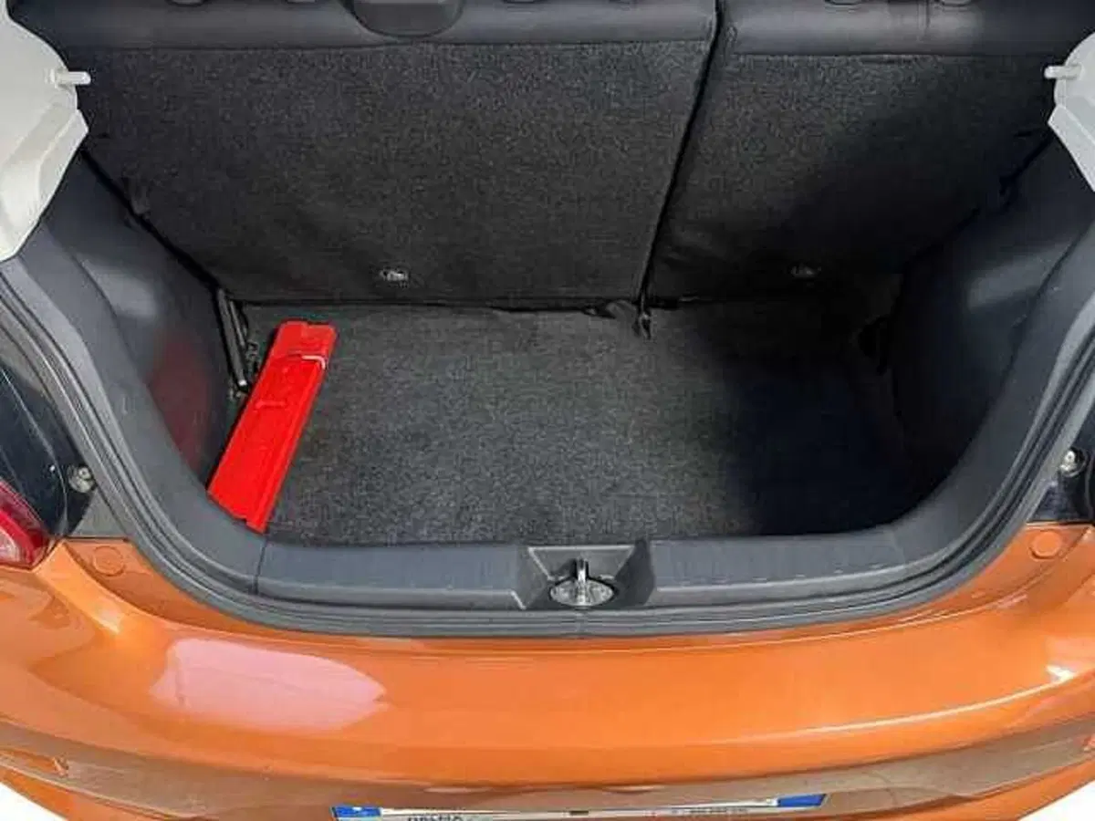 Mitsubishi Space Star usata a Milano (15)