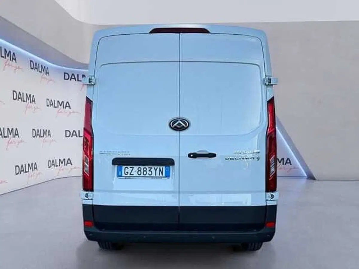 Maxus Deliver Furgone nuova a Milano (4)