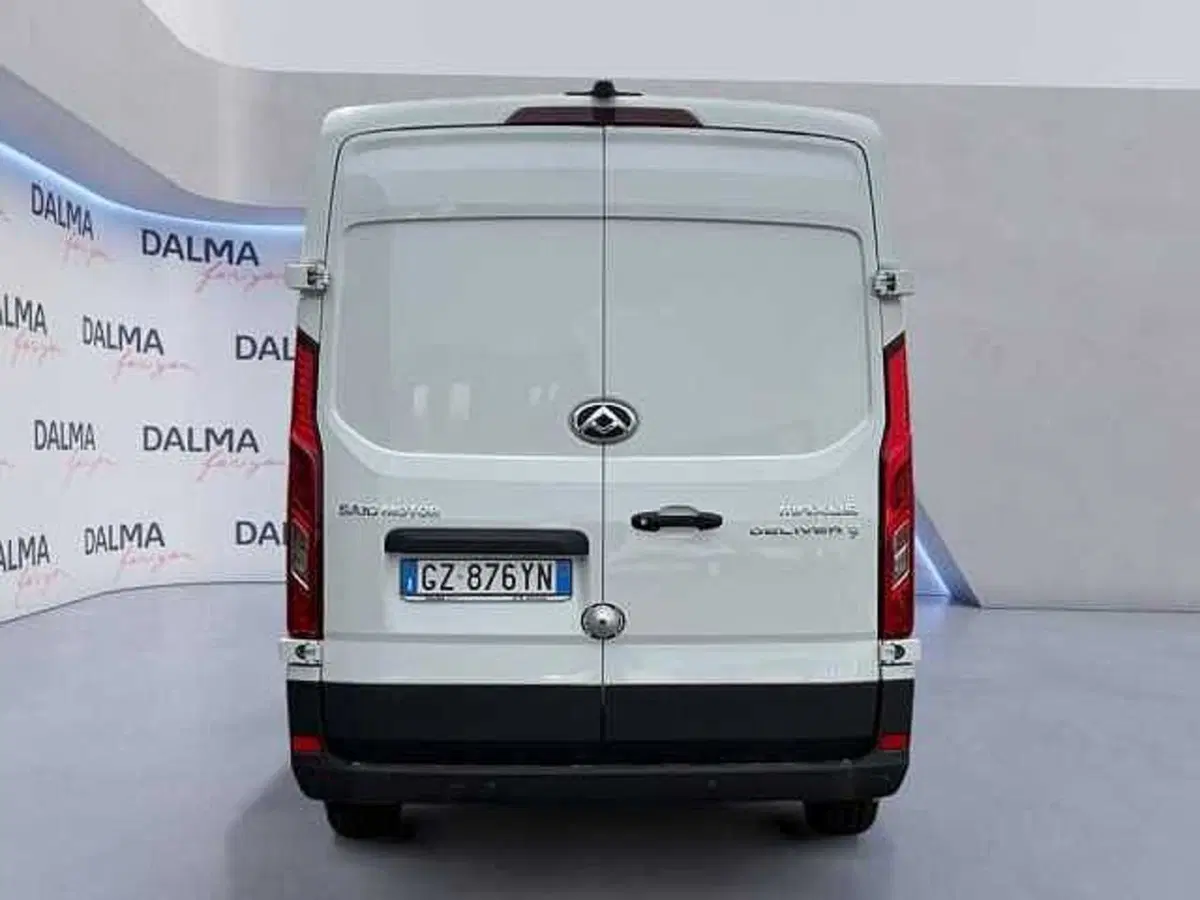 Maxus Deliver Furgone nuova a Milano (4)