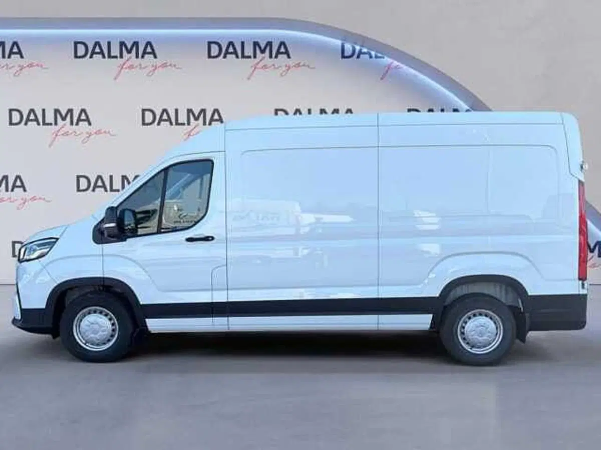 Maxus Deliver Furgone nuova a Milano (2)