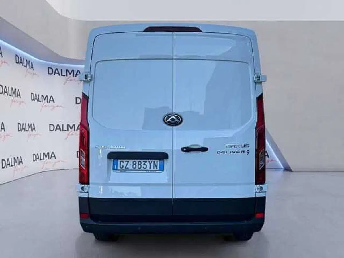 Maxus Deliver Furgone nuova a Milano (4)