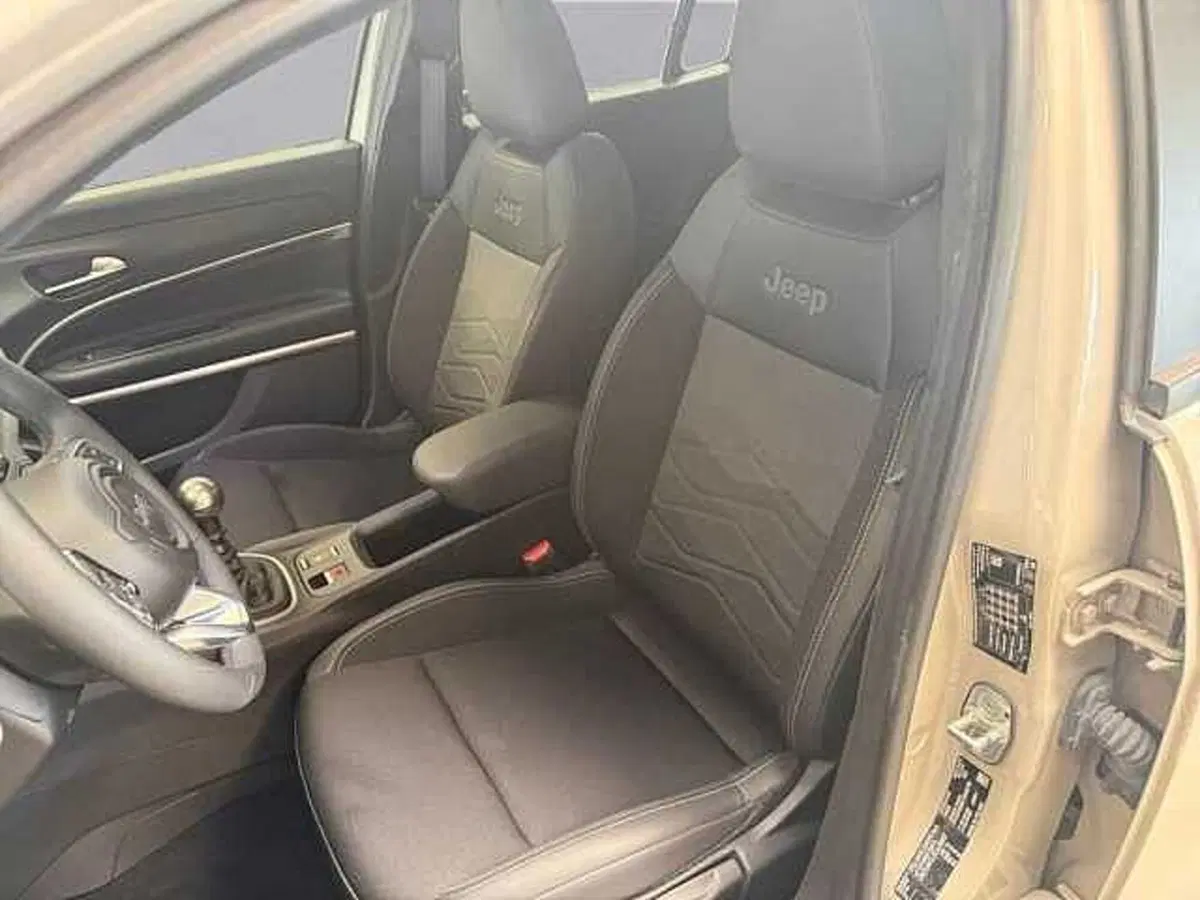 Jeep Avenger usata a Milano (10)