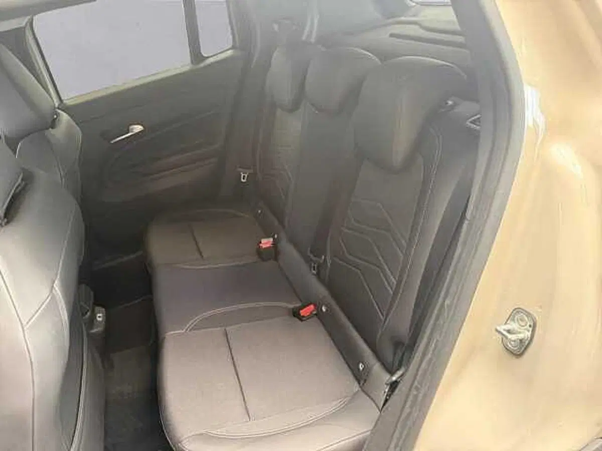 Jeep Avenger usata a Milano (13)