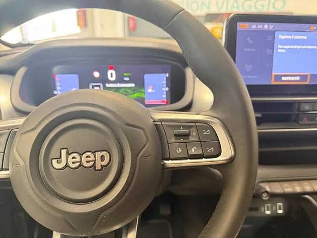 Jeep Avenger usata a Milano (17)