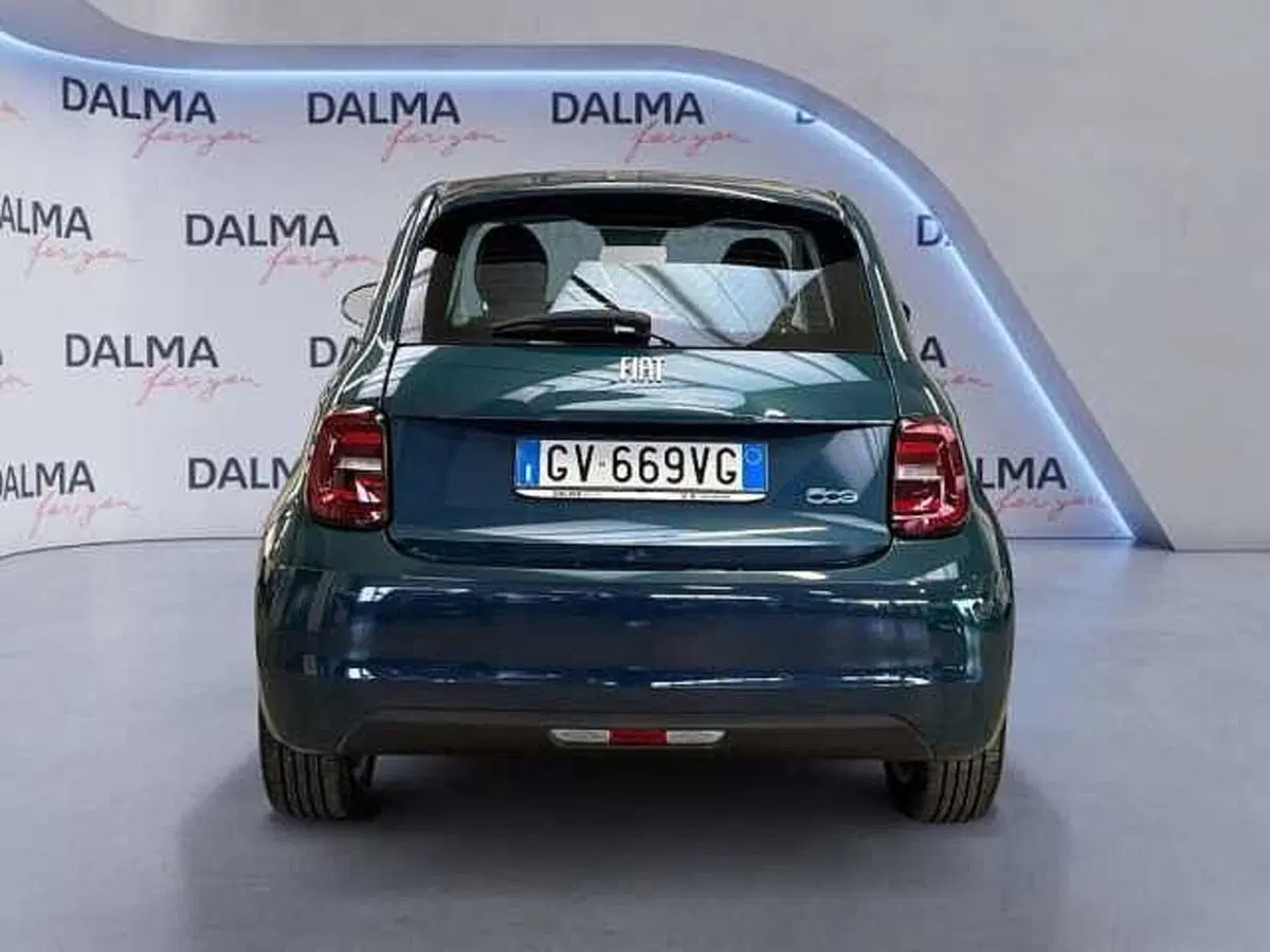 Fiat 500 Cabrio usata a Milano (4)