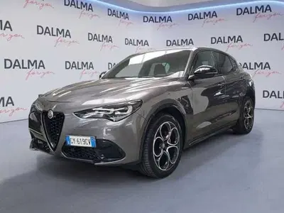 Alfa Romeo Stelvio 2.2 t Veloce Q4 210cv auto del 2025 usata a Solaro