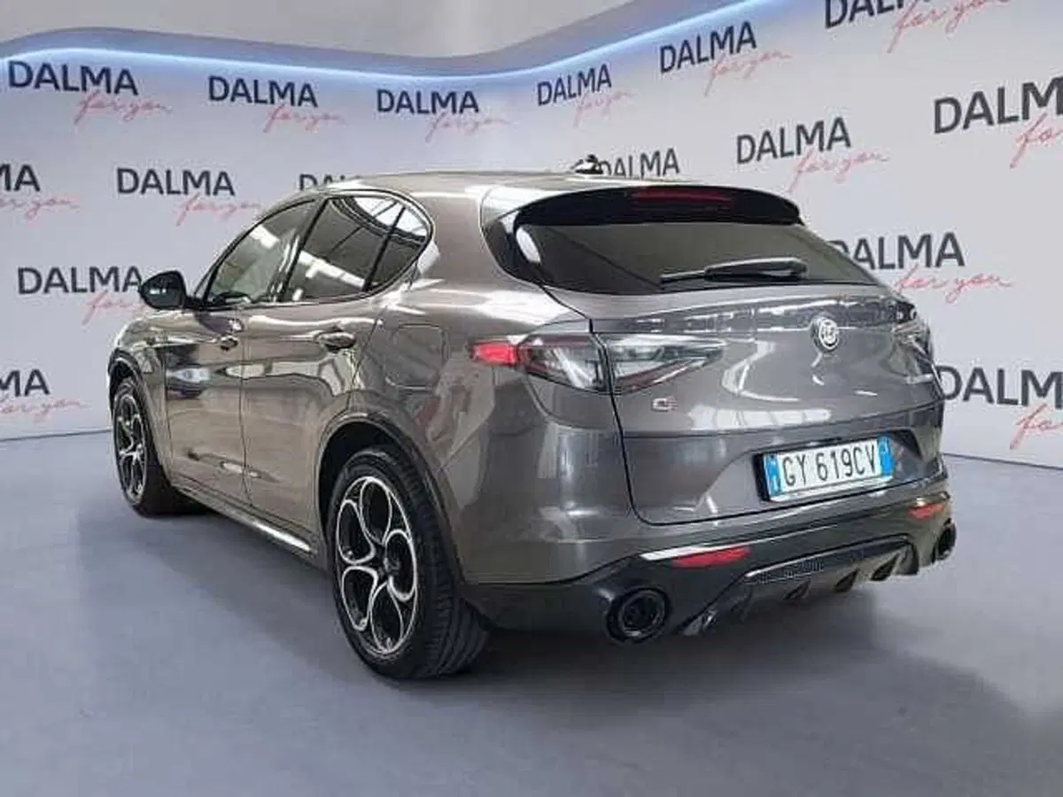 Alfa Romeo Stelvio usata a Milano (3)