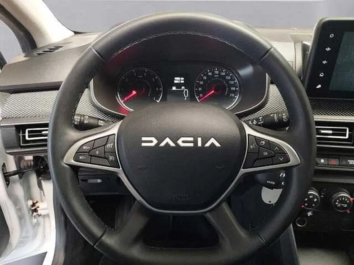 Dacia Sandero Streetway usata a Milano (12)