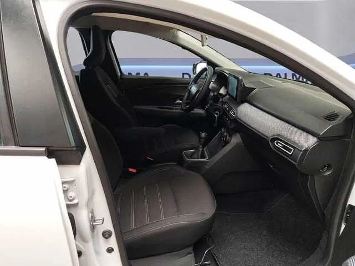 Dacia Sandero Streetway usata a Milano (14)