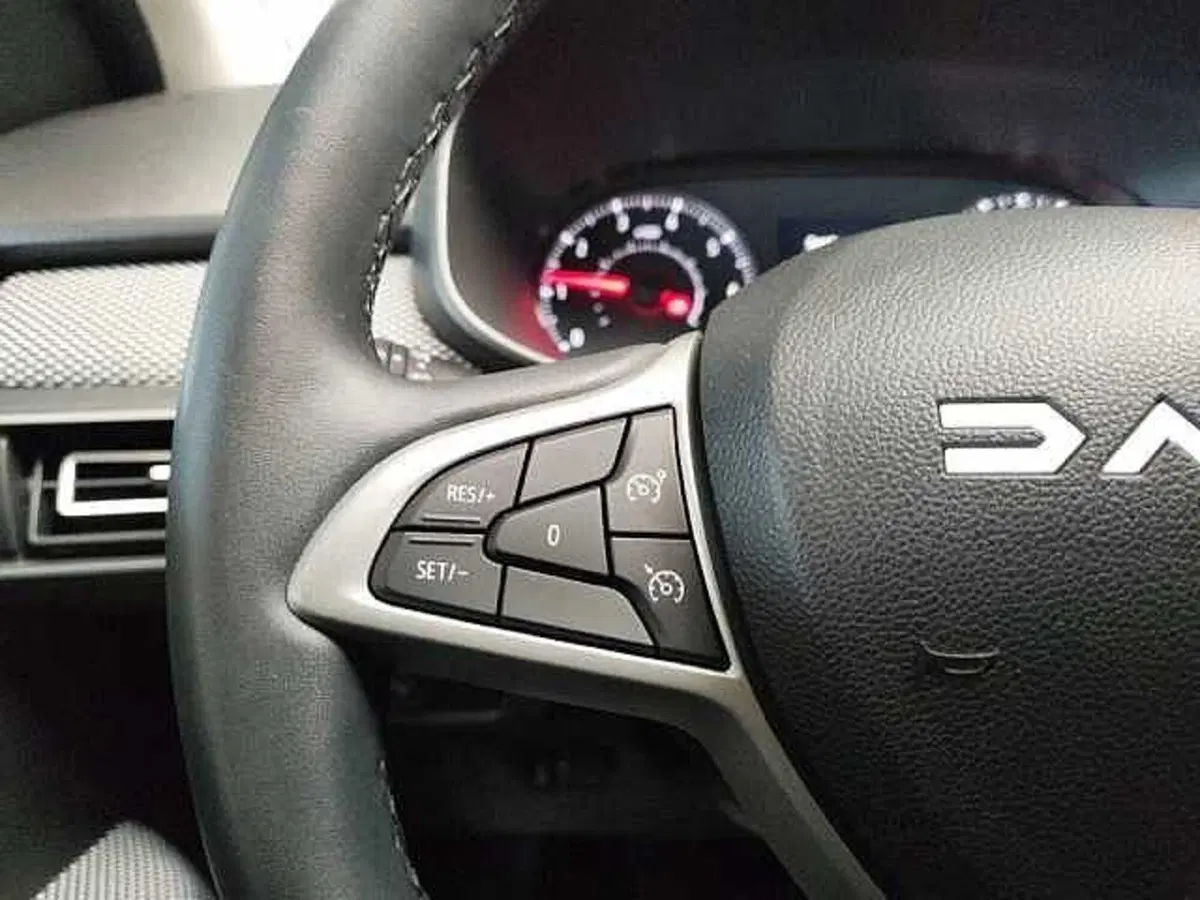 Dacia Sandero Streetway usata a Milano (16)