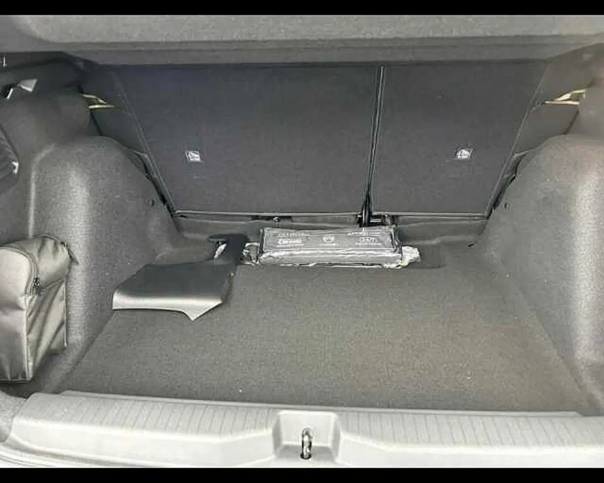 Citroen C3 Aircross nuova a Milano (19)