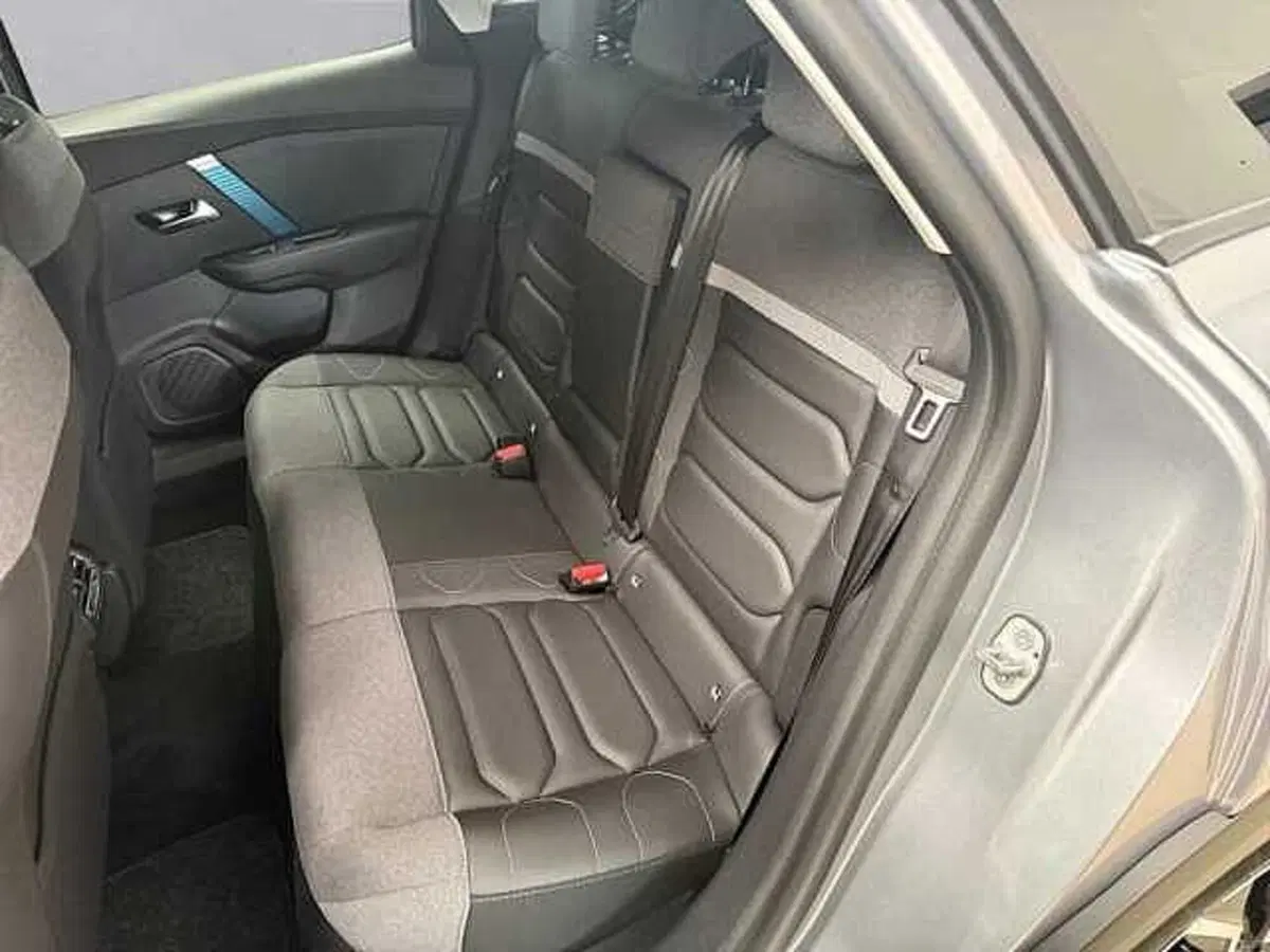 Citroen E-C4 usata a Milano (13)