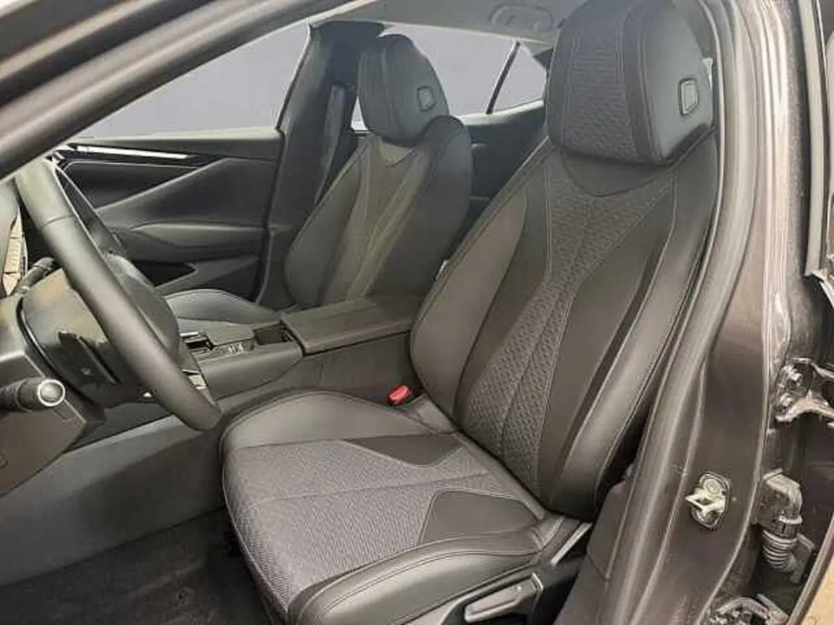 Ds DS 4 nuova a Milano (10)