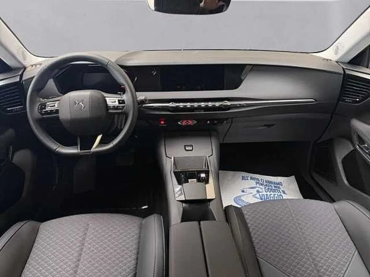 Ds DS 4 nuova a Milano (11)
