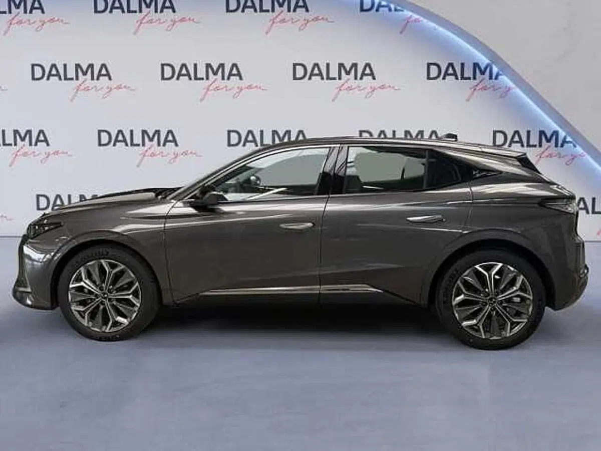 Ds DS 4 nuova a Milano (2)