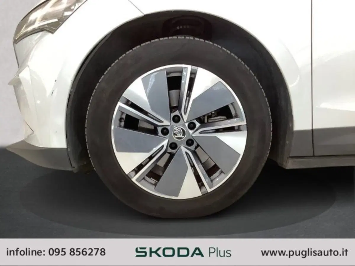 Skoda Enyaq usata a Catania (14)