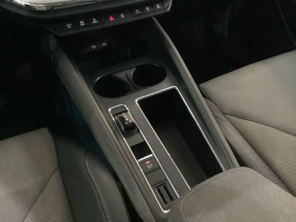 Skoda Enyaq usata a Catania (8)