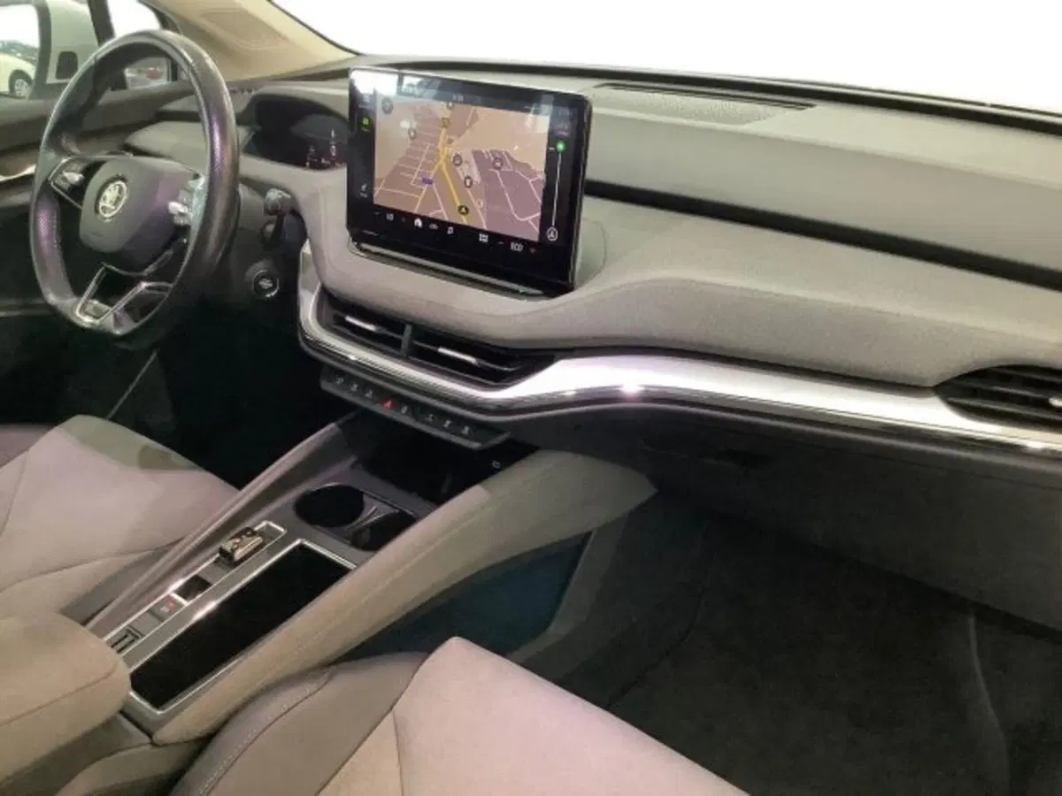 Skoda Enyaq usata a Catania (9)