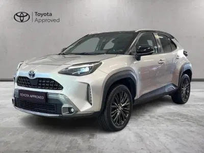 Toyota Yaris Cross 1.5 Hybrid 5p. E-CVT AWD-i Adventure del 2022 usata a Albano Vercellese
