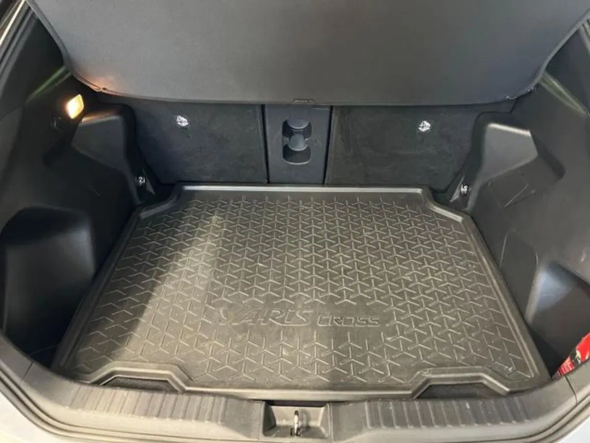 Toyota Yaris Cross usata a Vercelli (11)