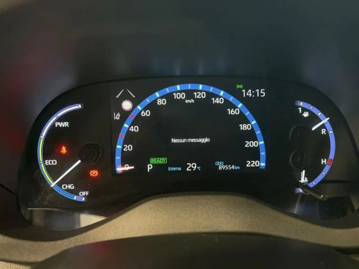 Toyota Yaris Cross usata a Vercelli (13)