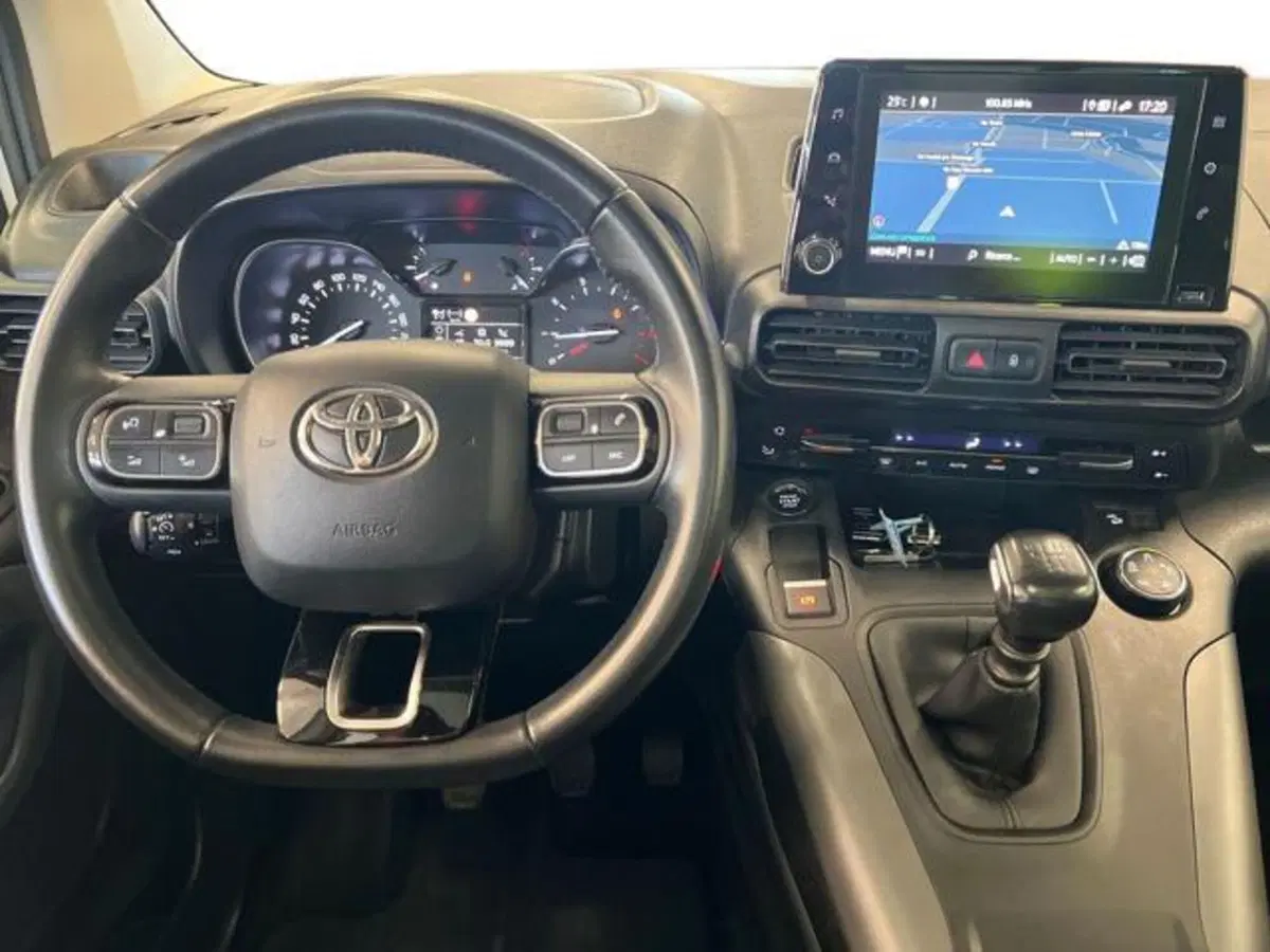 Toyota Proace City Verso usata a Vercelli (10)