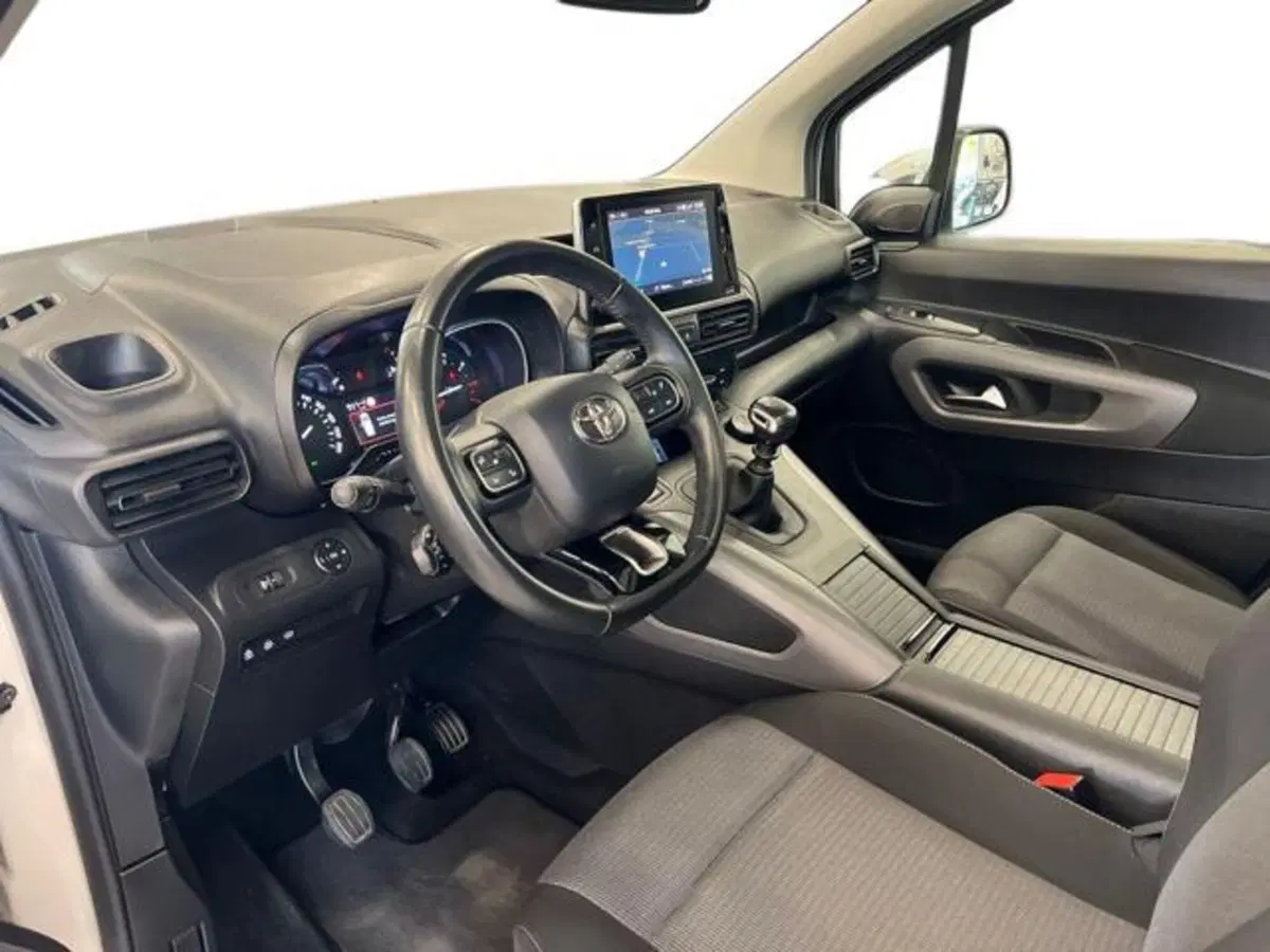 Toyota Proace City Verso usata a Vercelli (6)