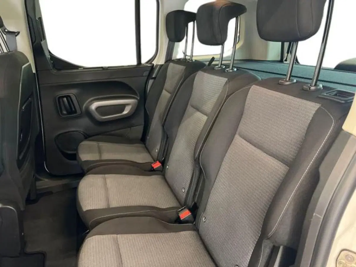 Toyota Proace City Verso usata a Vercelli (8)
