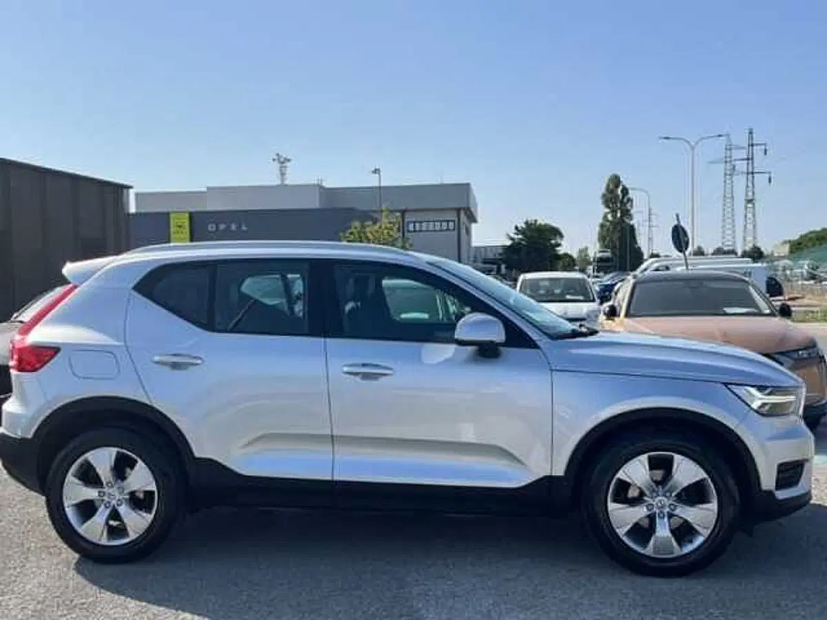 Volvo XC40 usata a Ravenna (4)