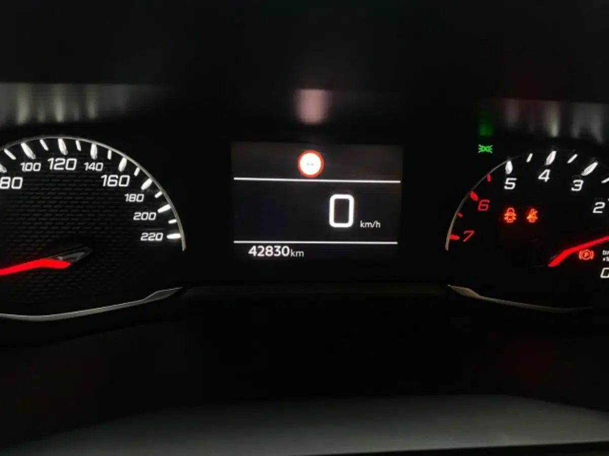 Peugeot 208 usata a Cuneo (7)