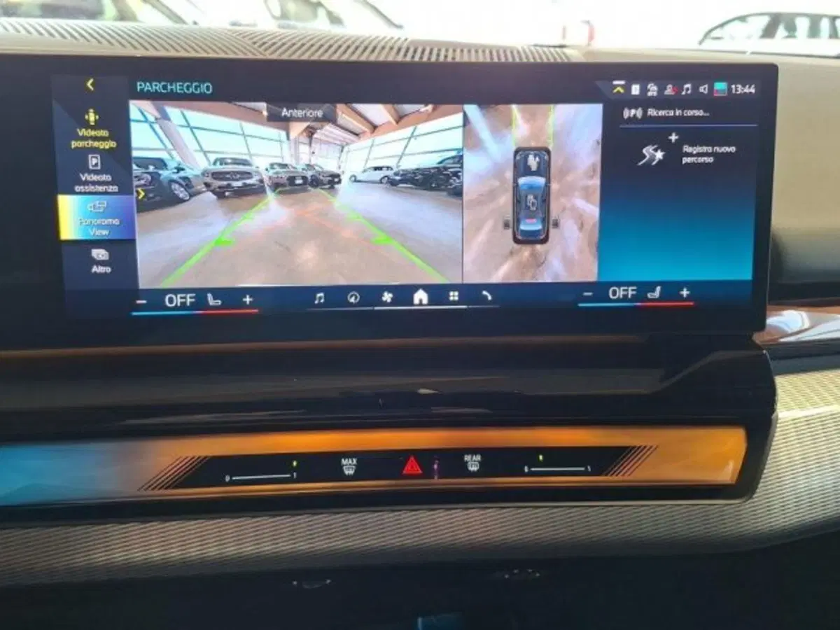 BMW i5 Touring usata a Verona (11)