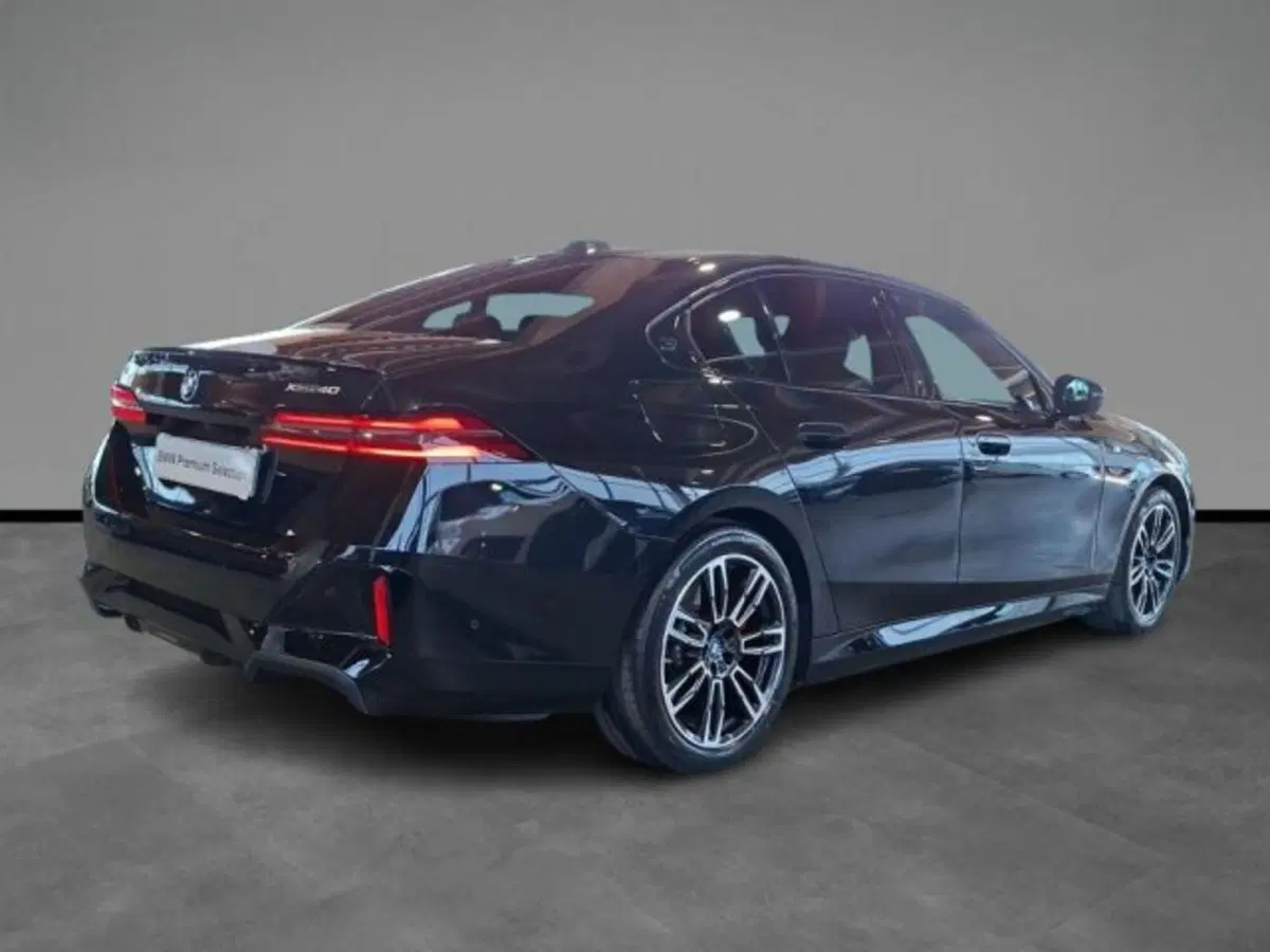 BMW i5 Touring usata a Verona (15)