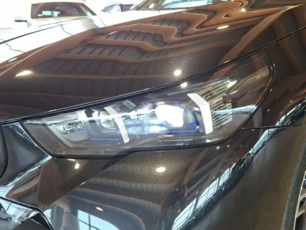 BMW i5 Touring usata a Verona (6)