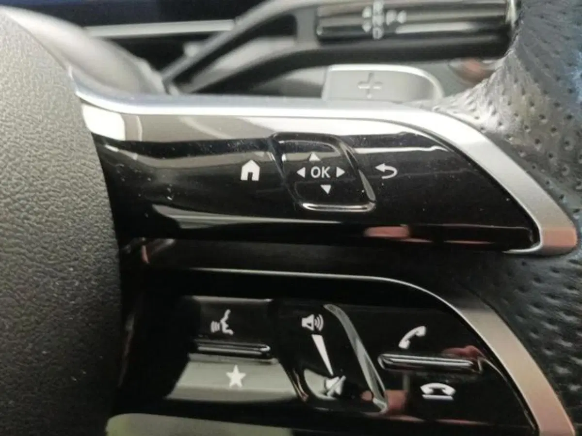 Mercedes-Benz GLC usata a Milano (14)