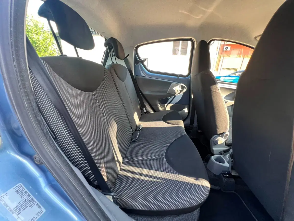Toyota Aygo usata a Messina (12)