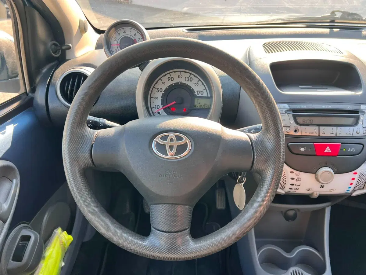 Toyota Aygo usata a Messina (14)