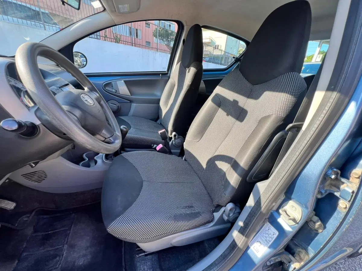 Toyota Aygo usata a Messina (9)