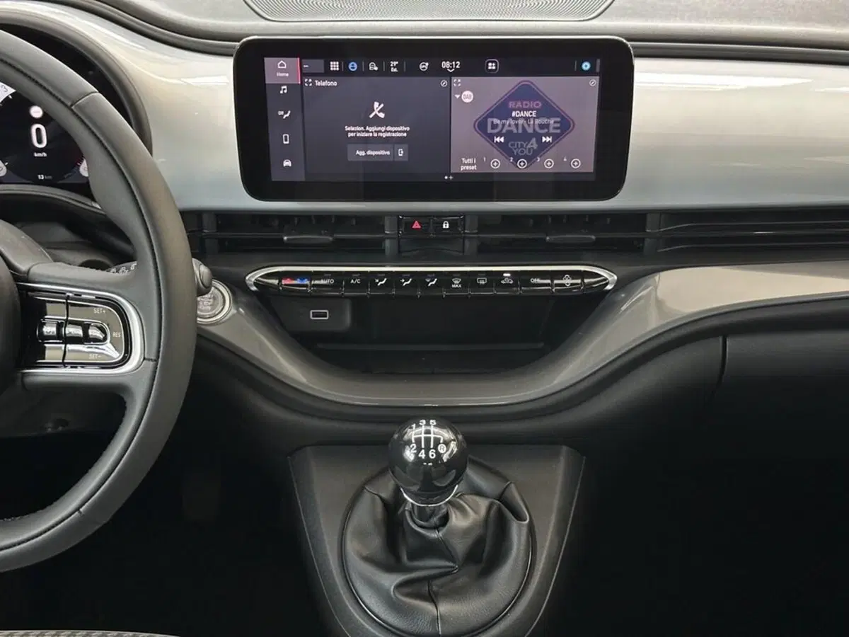 Fiat 500 nuova a Sondrio (14)