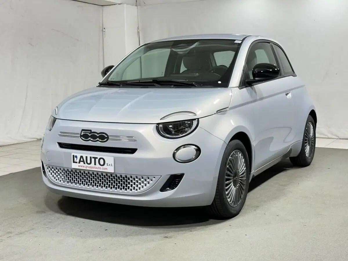 Fiat 500 nuova a Sondrio
