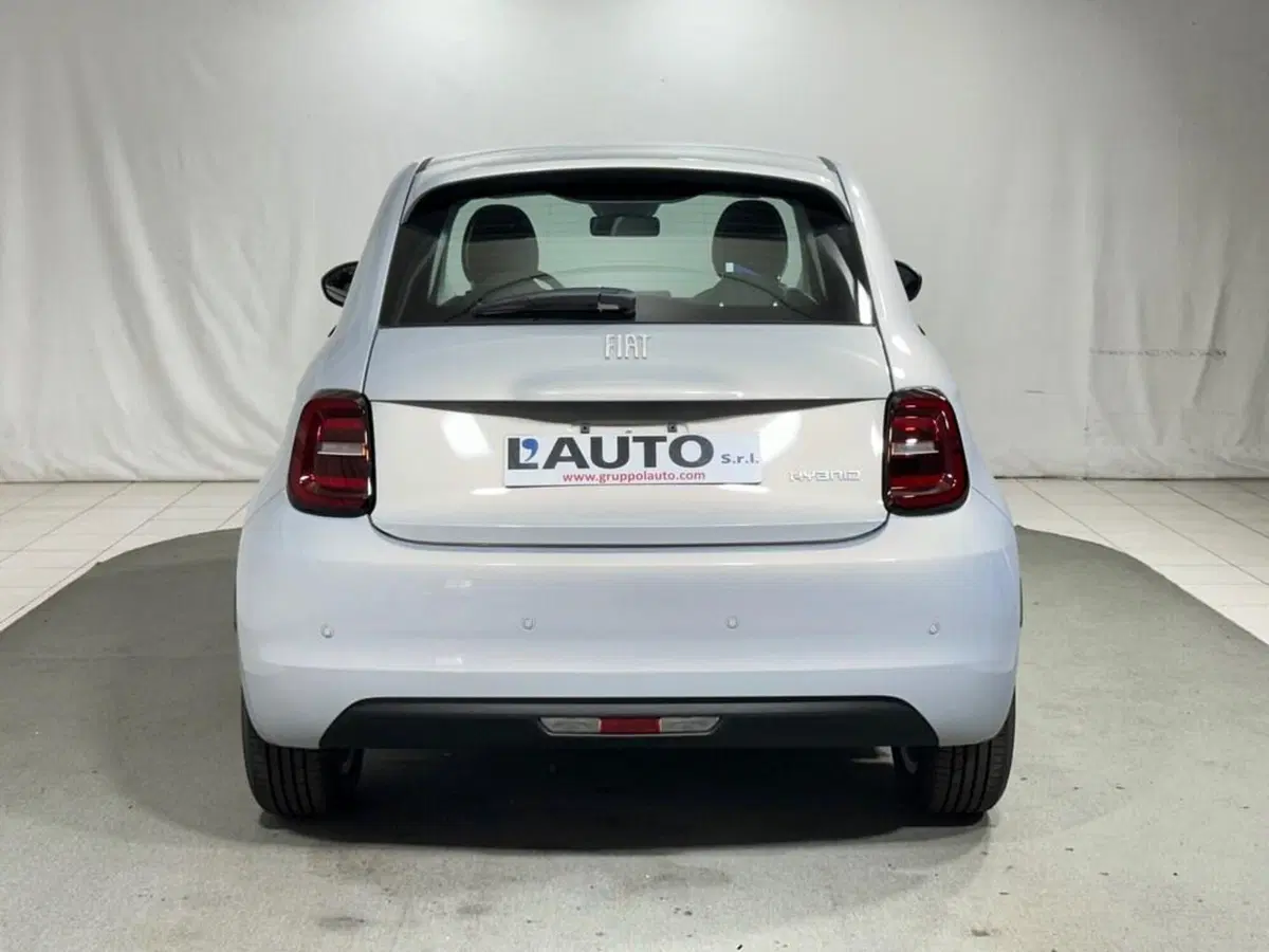 Fiat 500 nuova a Sondrio (4)